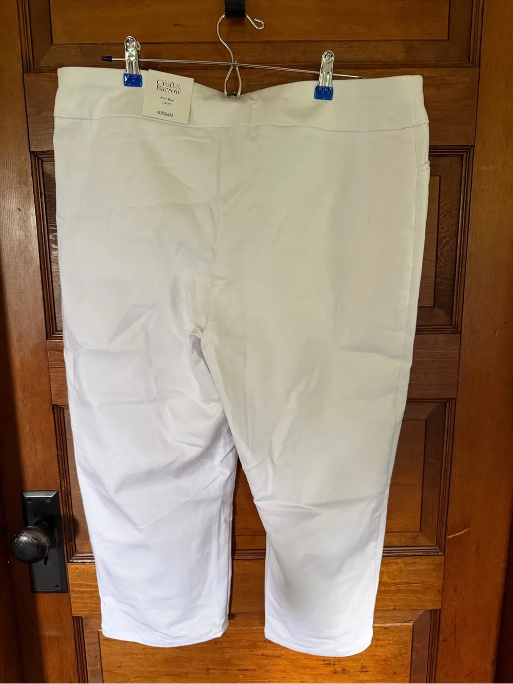 croft & barrow White Mid-Rise Capri Pants - Picture 2 of 4